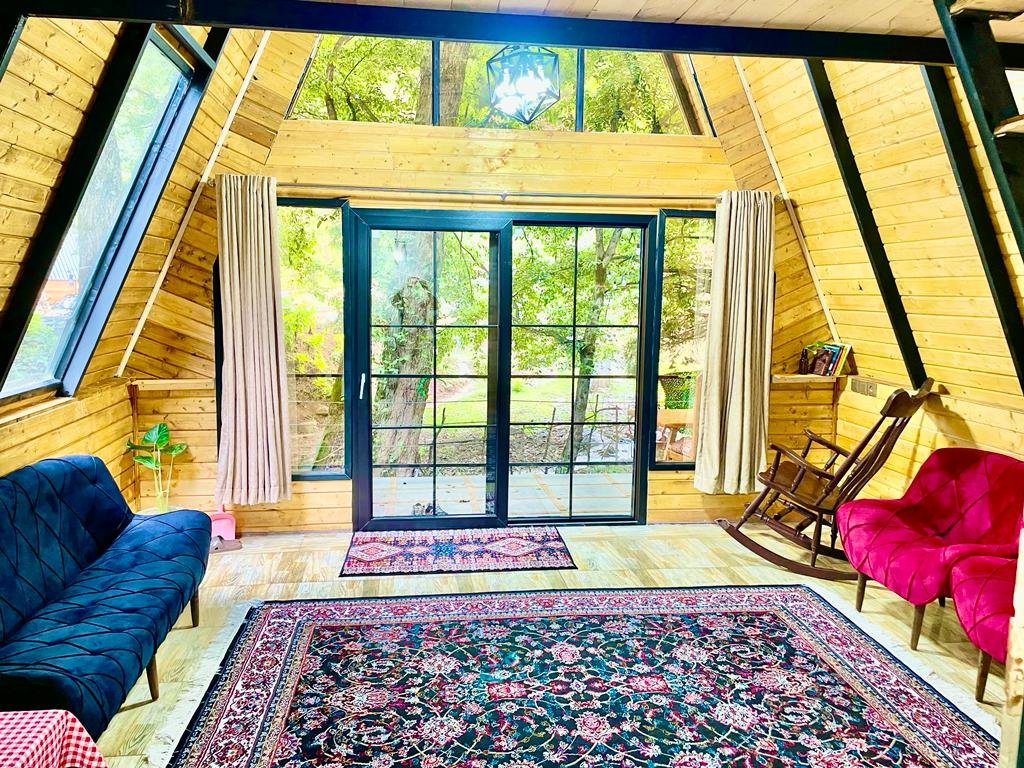 کلبه یک خوابه جنگلی میها