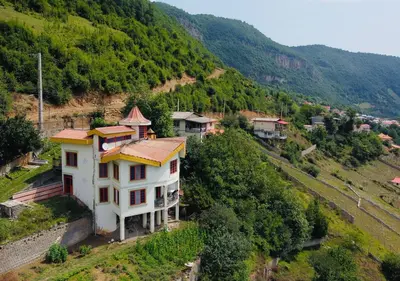 ویلا یک خوابه جنگلی بالاس