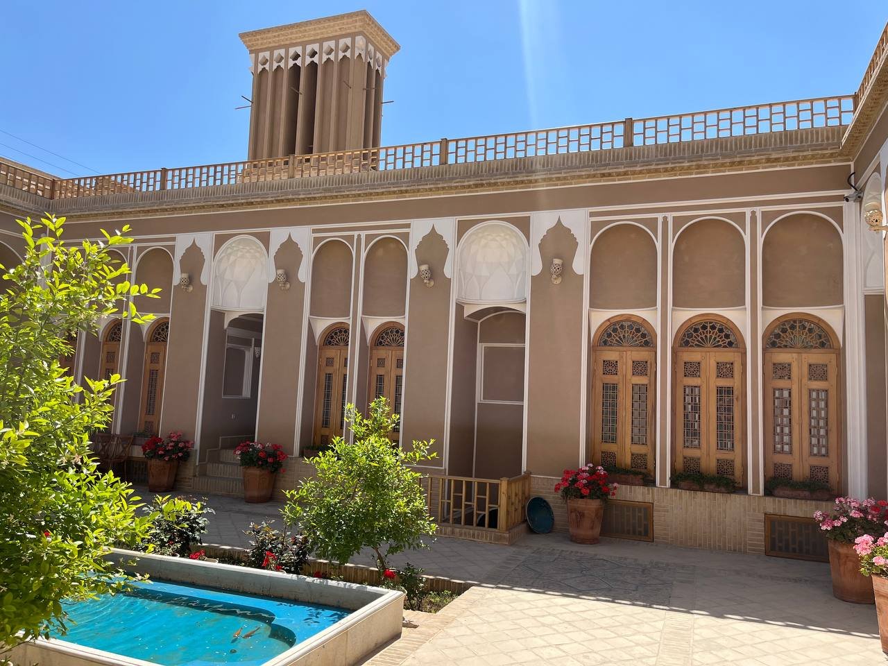 دالان یزد - واحد ٤٠٤