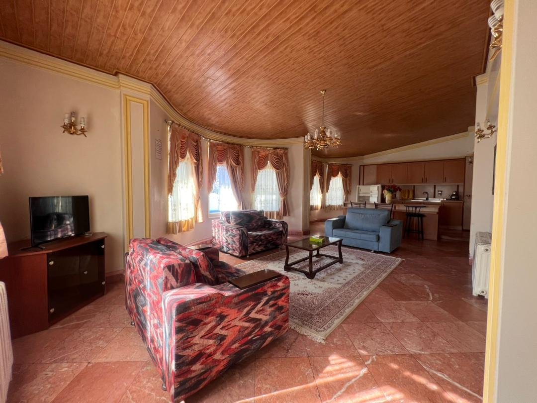 مجتمع اقامتگاهی تخت جمشيد - واحد ٨