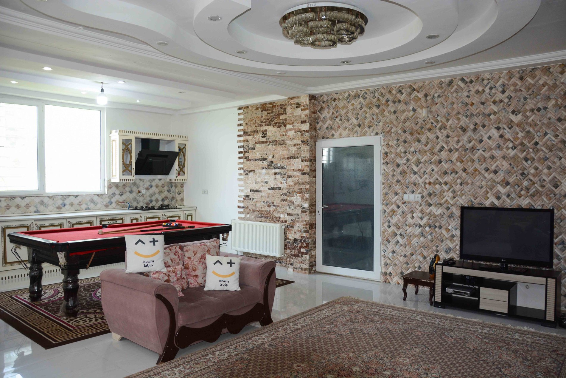 ویلا سه خوابه استخردار آبگرم آران