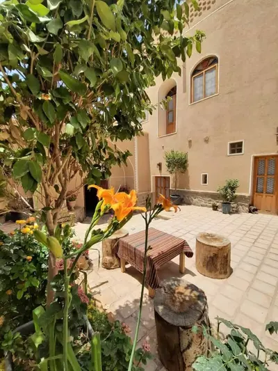 اقامتگاه سنتی افوشتا - واحد کاریزا