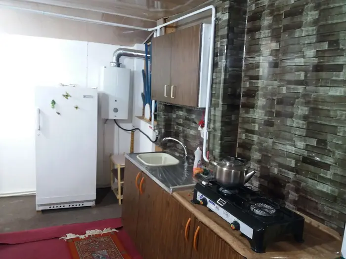 اقامتگاه سنتی دوخوابه شیشارستان