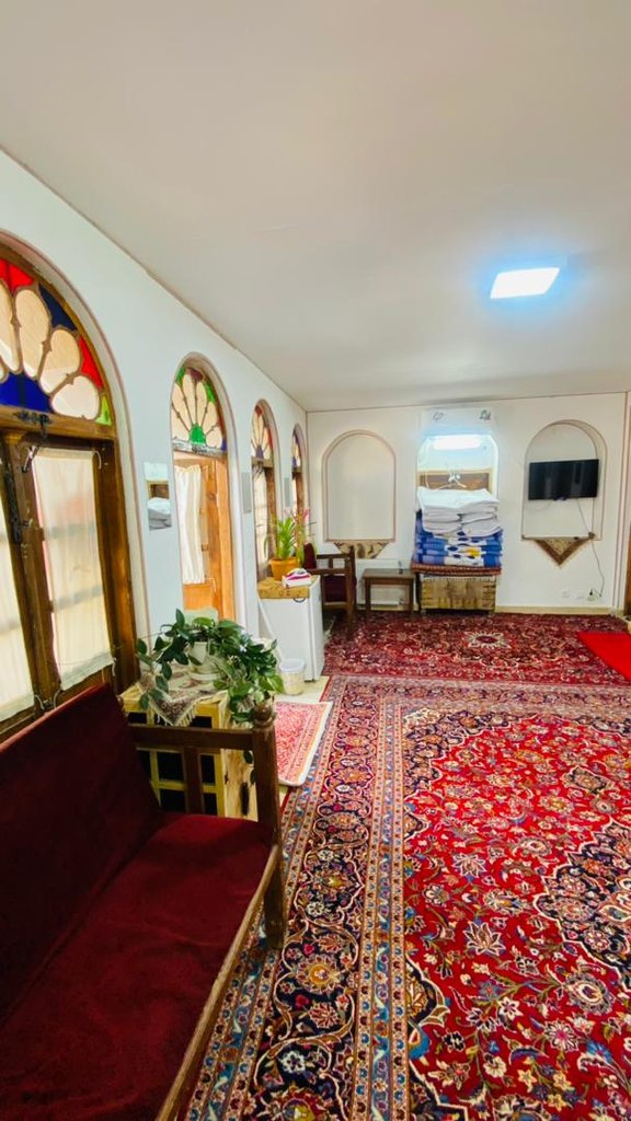 صالحی - واحد پنچ دری پایین