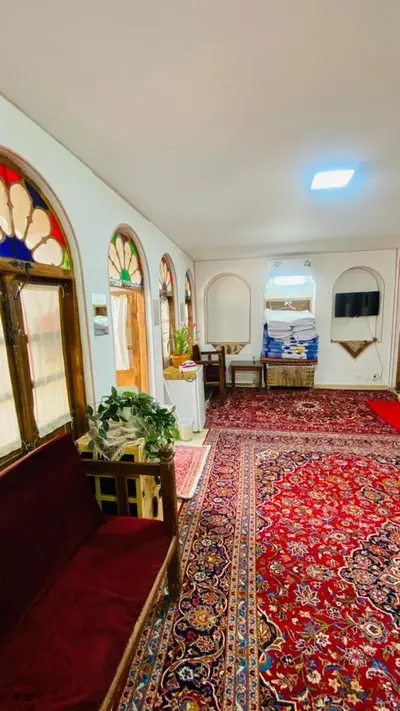 اقامتگاه سنتی صالحی 2 - واحد پنچ دری پایین