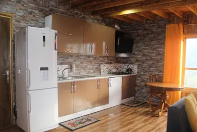 کلبه سه خوابه جنگلي ارامش ٢