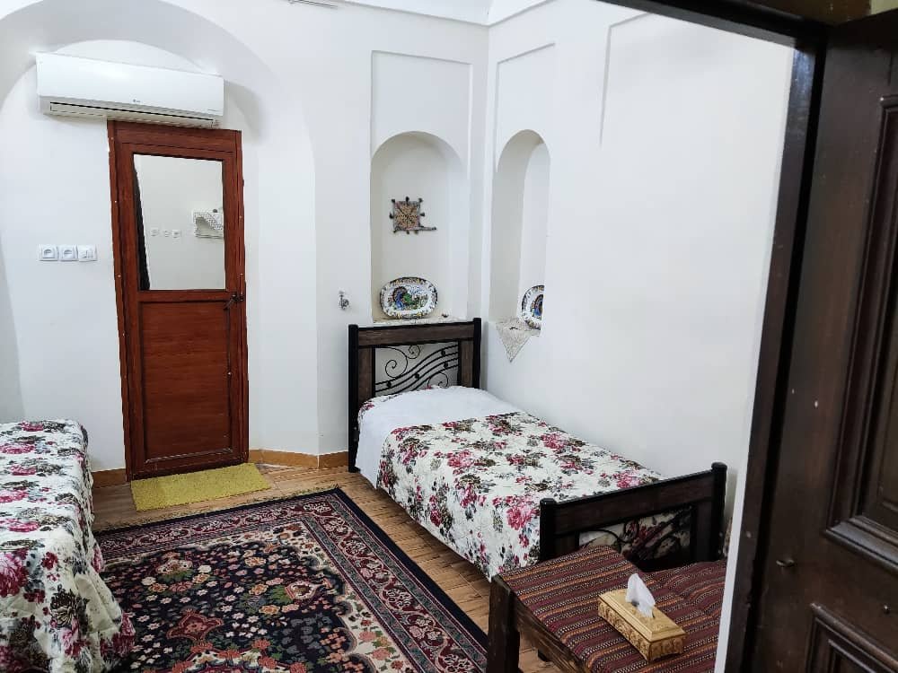 باغ عمارت خُرَّم - واحد ۲