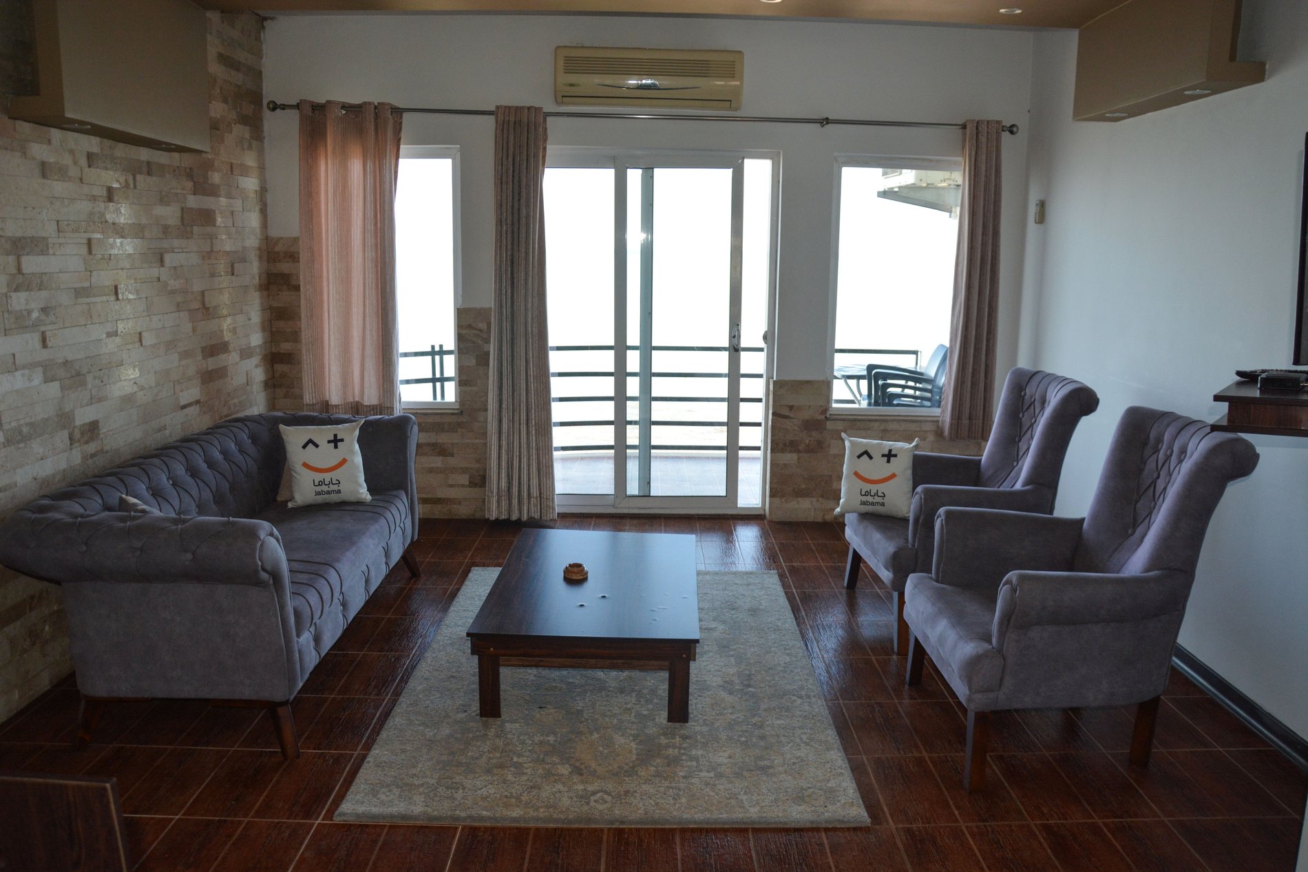 آپارتمان دوخوابه ساحلی کاکتوس واحد 6