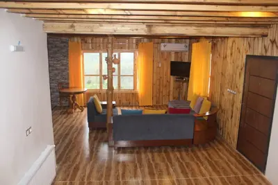 کلبه سه خوابه جنگلي ارامش ٢