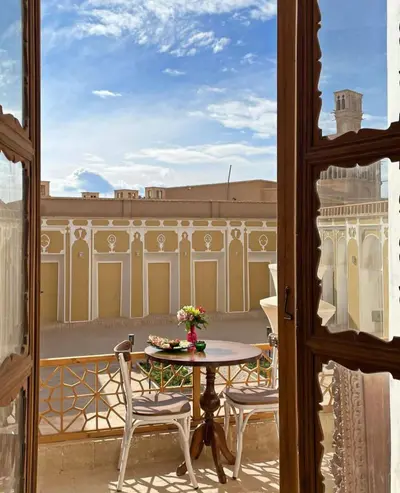 اقامتگاه سنتی عمارت قجری - واحد تاج الدوله