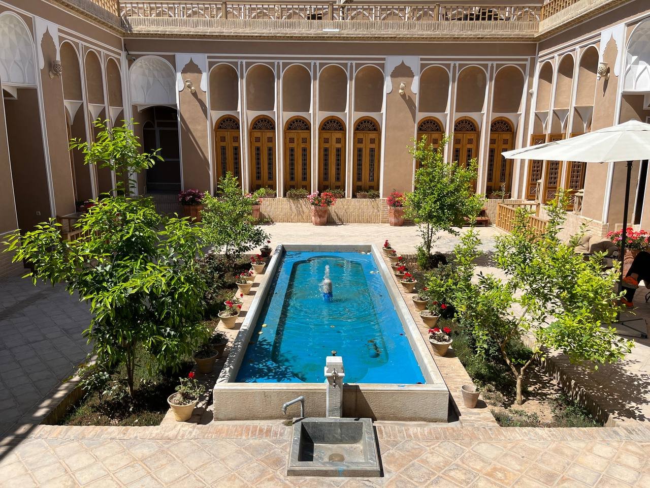 دالان یزد - واحد ٤٠٤