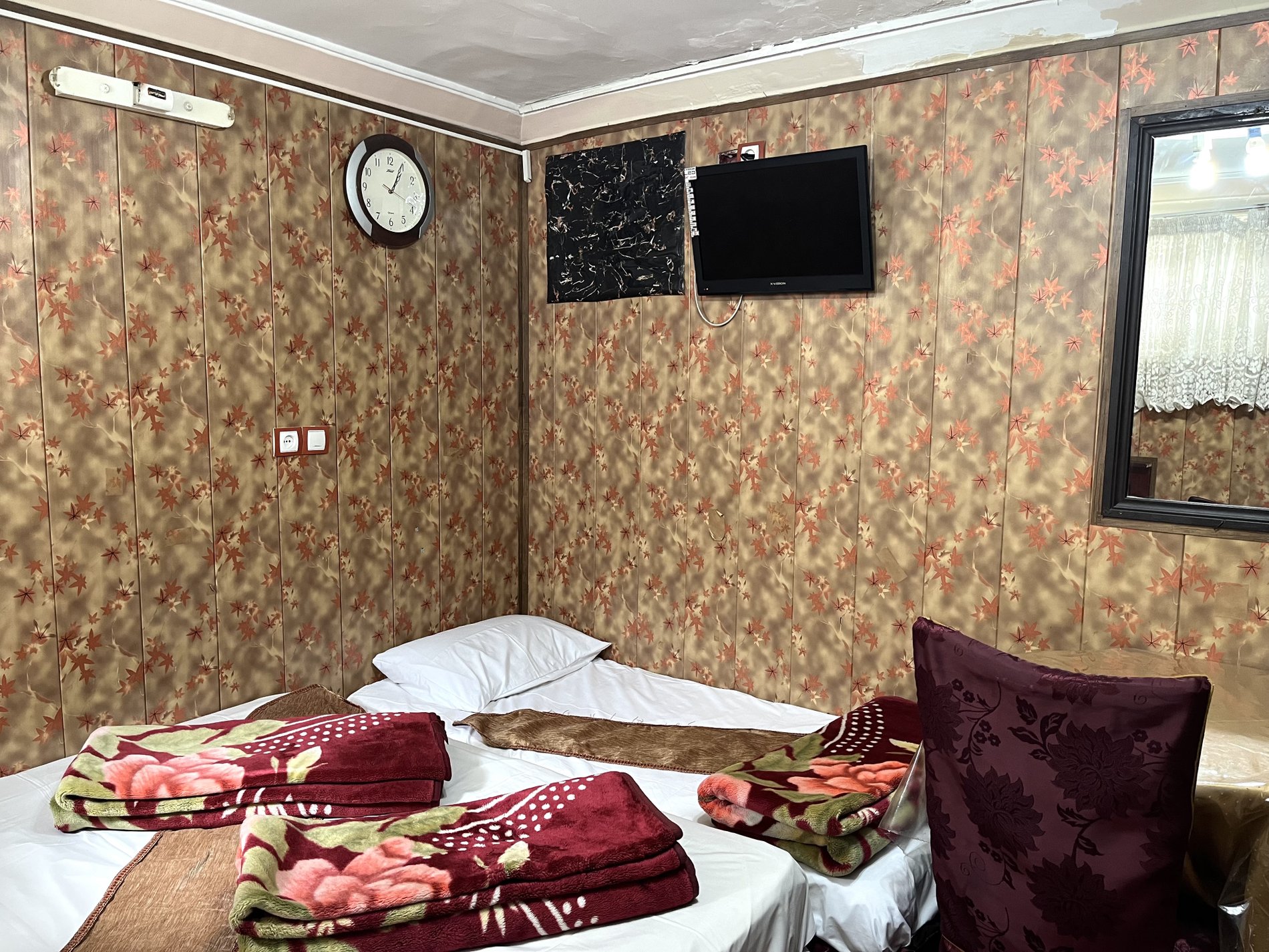 حسینی - واحد سه تخته