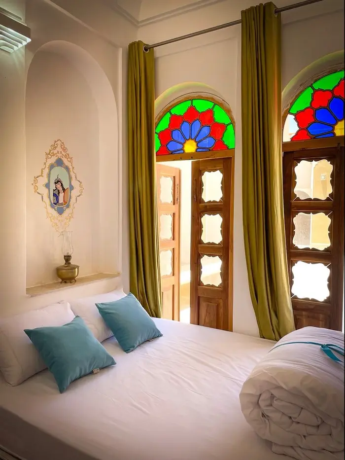 اقامتگاه سنتی عمارت قجری - واحد تابنده