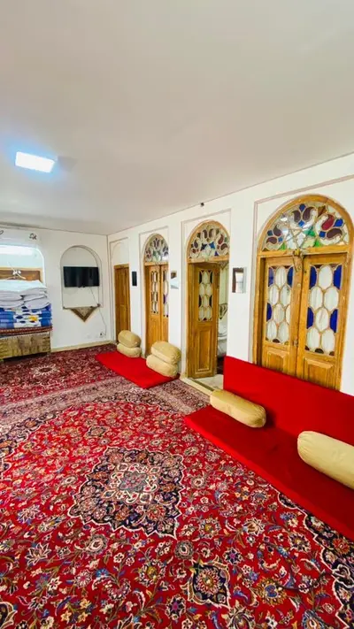 اقامتگاه سنتی صالحی 2 - واحد پنچ دری پایین