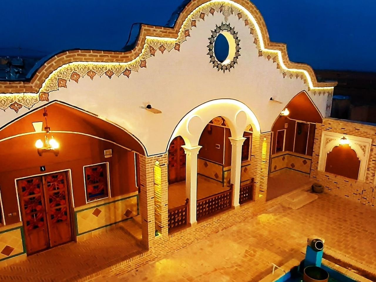 عمارت کهن - واحد ستاره