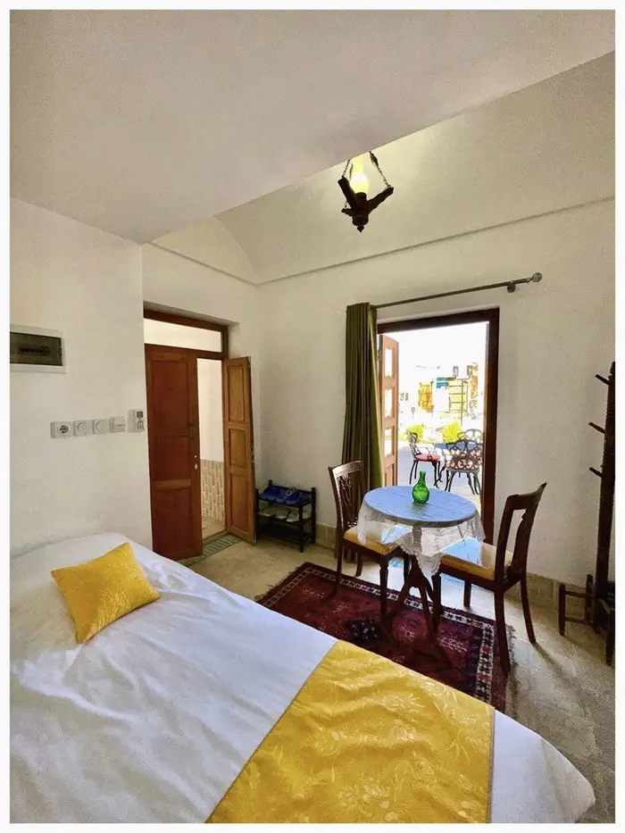 اقامتگاه سنتی عمارت قجری - واحد جیران