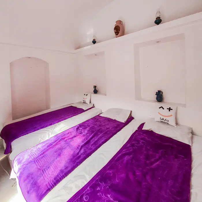 اقامتگاه سنتی خانه صفا - واحد سه تخته ١٠٣