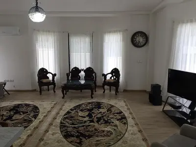 ویلا یک خوابه جنگلی گلها