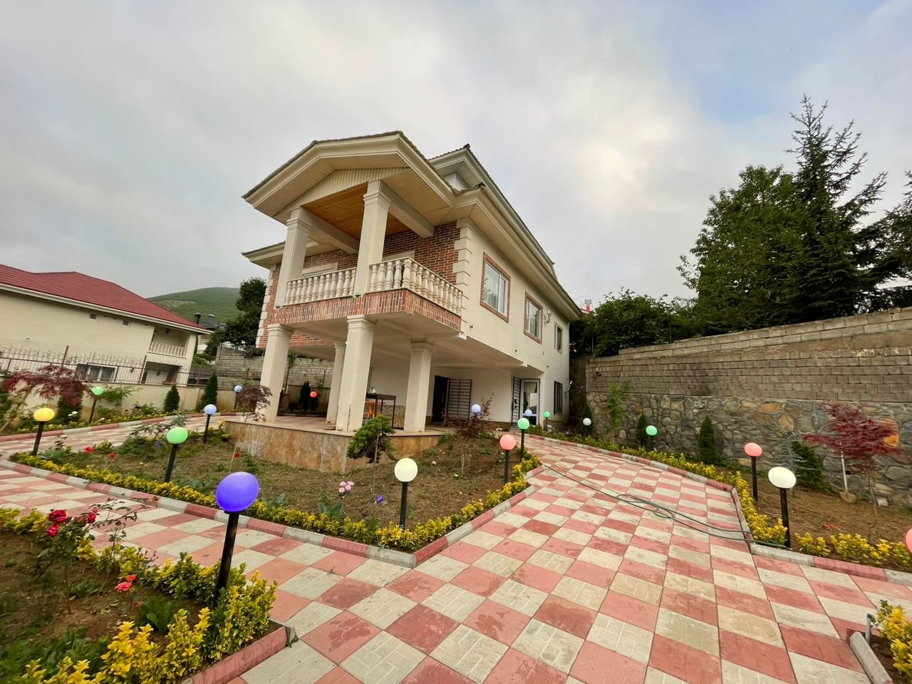 ویلا سه خوابه جنگلی دوبلکس آرامش