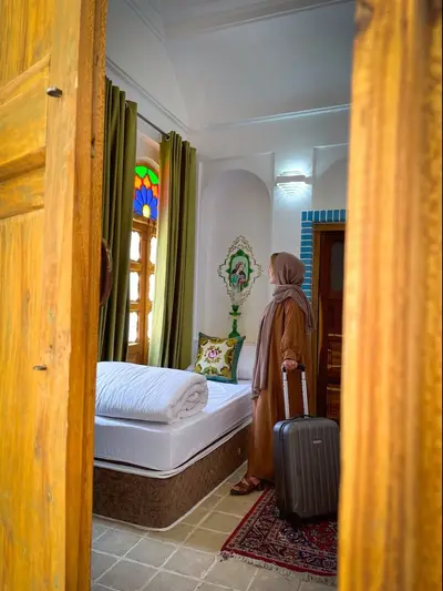 اقامتگاه سنتی عمارت قجري - واحد توران