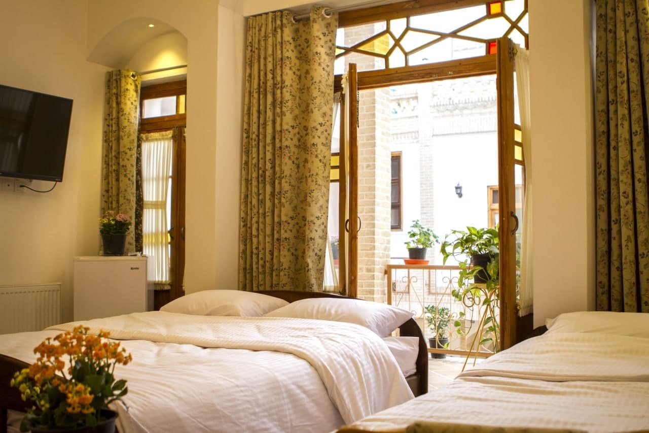 اقامتگاه سنتی خانه معمار - واحد شاهنشین همکف