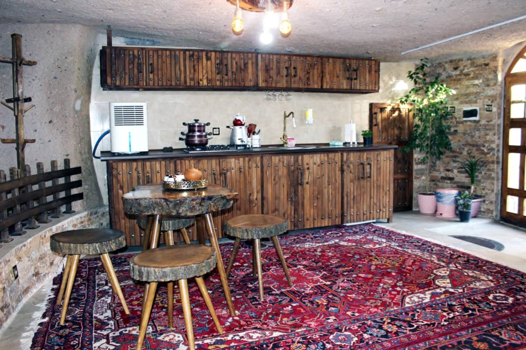 صخره ای کندوان - واحد خان