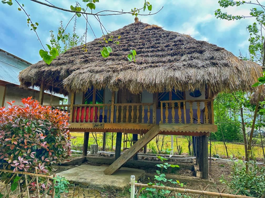 بوم گردی باغ ريحان - كلبه اياز