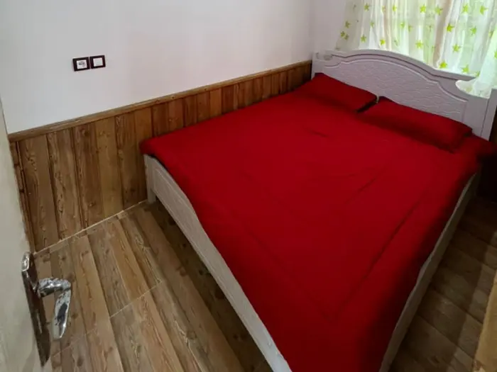 کلبه دوخوابه جنگلي آرامش ١