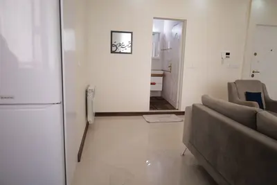 آپارتمان یک خوابه گلاره پونک