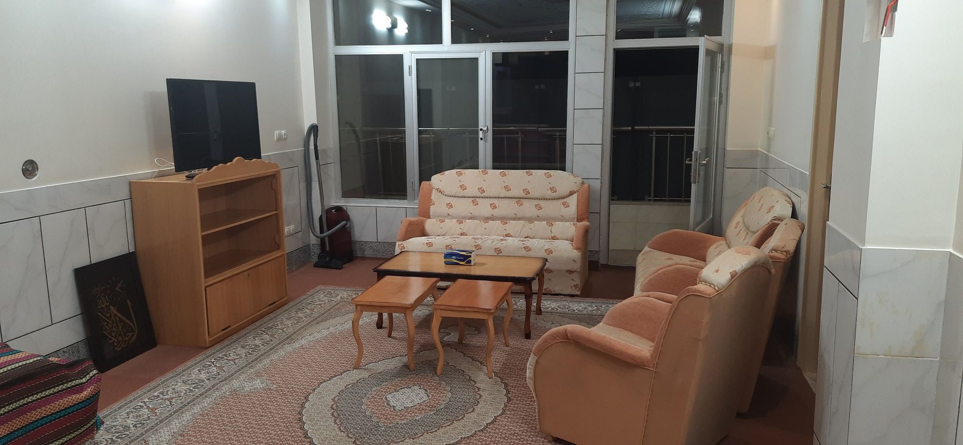 یک خوابه مهمان‌ سرای شب‌بو