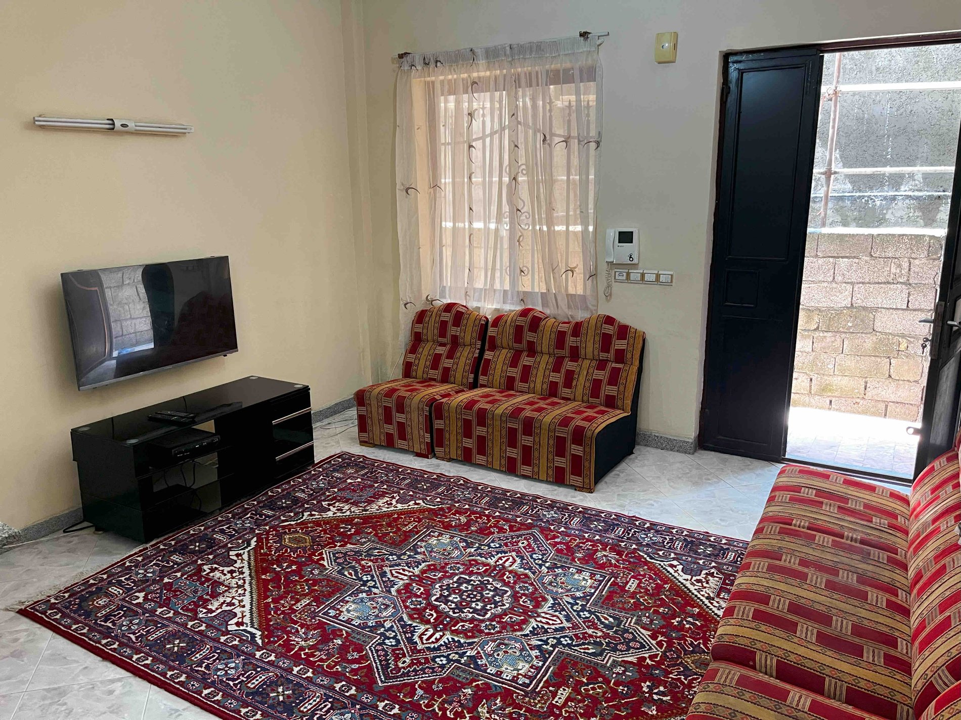 یک خوابه عزیزی ثالث