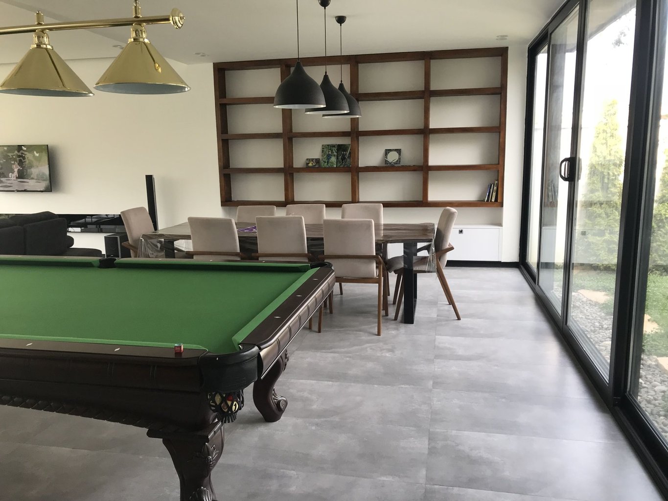 ویلا سه خوابه ساحلی استخردارآبگرم رسولی - نهارخوری 