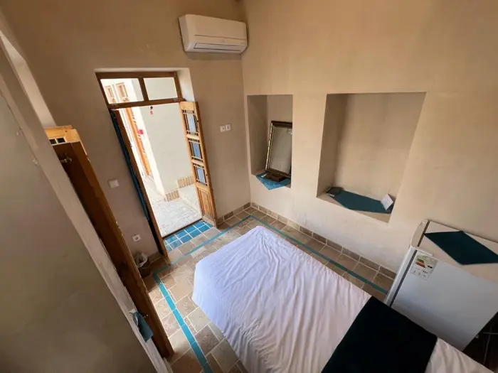 اقامتگاه سنتی آقایی - واحد یک تخته