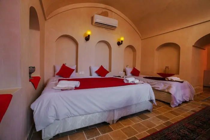 اقامتگاه سنتی آقایی - واحد چهارتخته سرداب