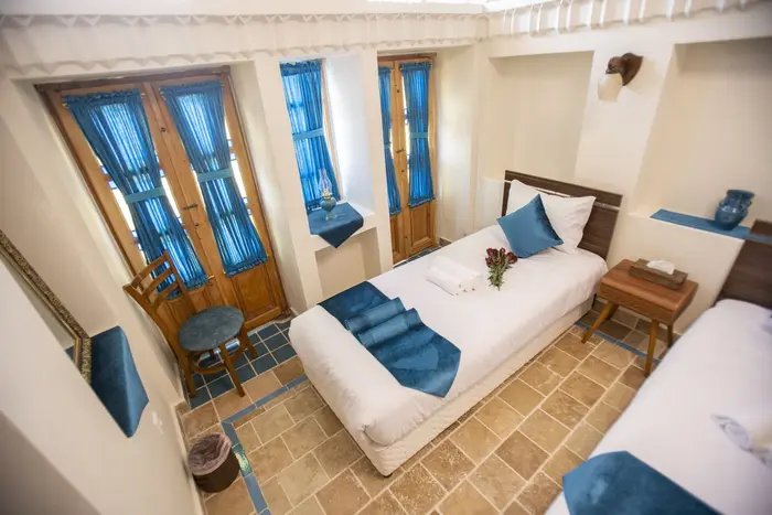 اقامتگاه سنتی آقایی - واحد چهارتخته