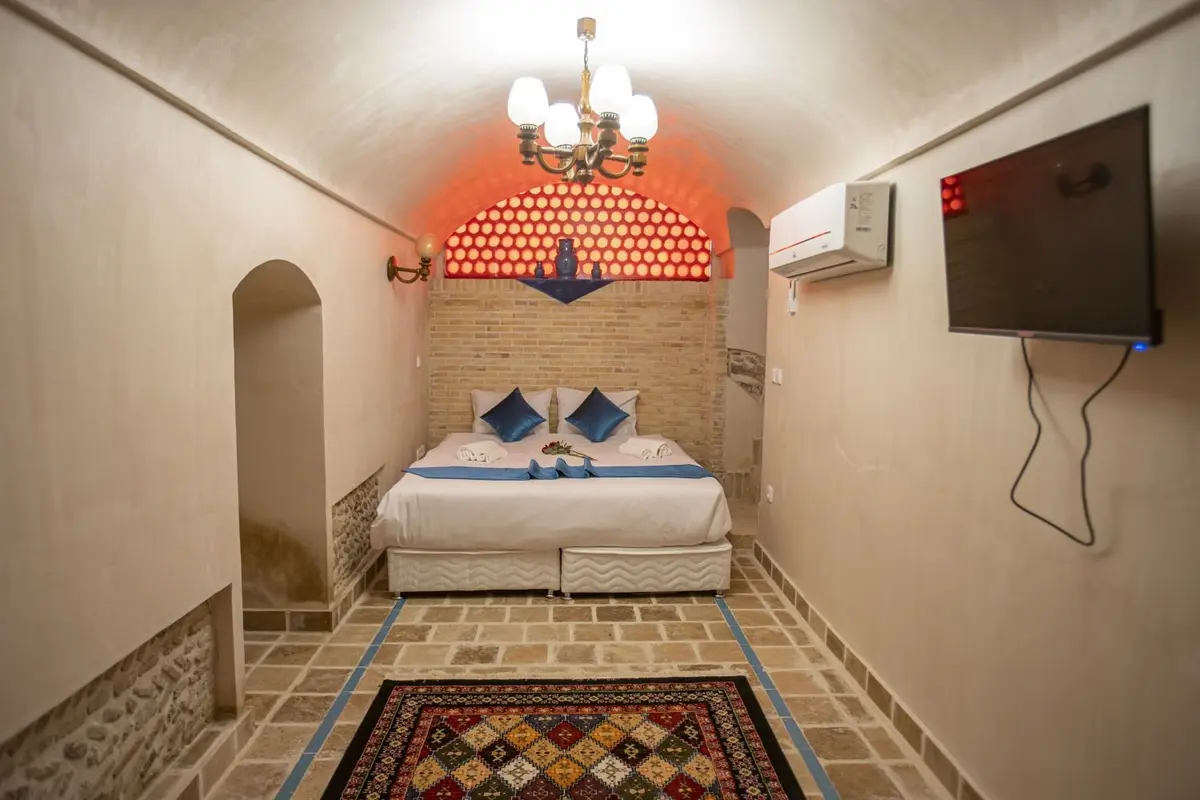 اقامتگاه سنتی آقایی - واحد دوتخته دبل