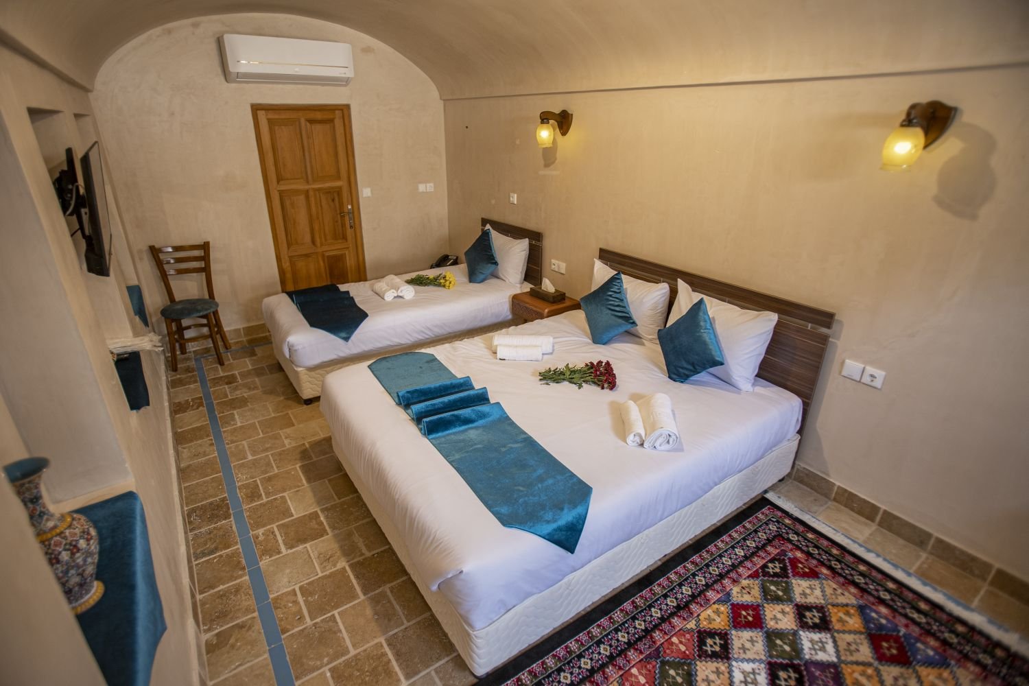 آقایی - واحد سه تخته 1