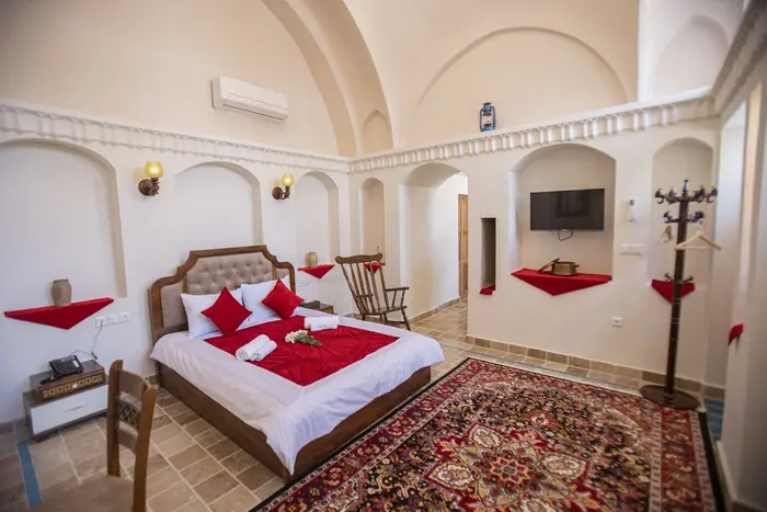 اقامتگاه سنتی آقایی - واحد چهارتخته شاه نشین