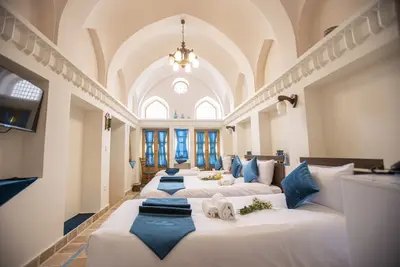 اقامتگاه سنتی آقایی - واحد چهارتخته