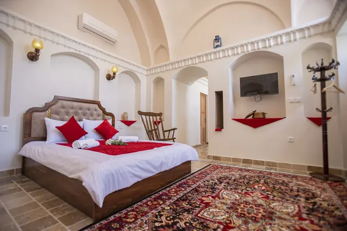 اقامتگاه سنتی آقایی - واحد چهارتخته شاه نشین