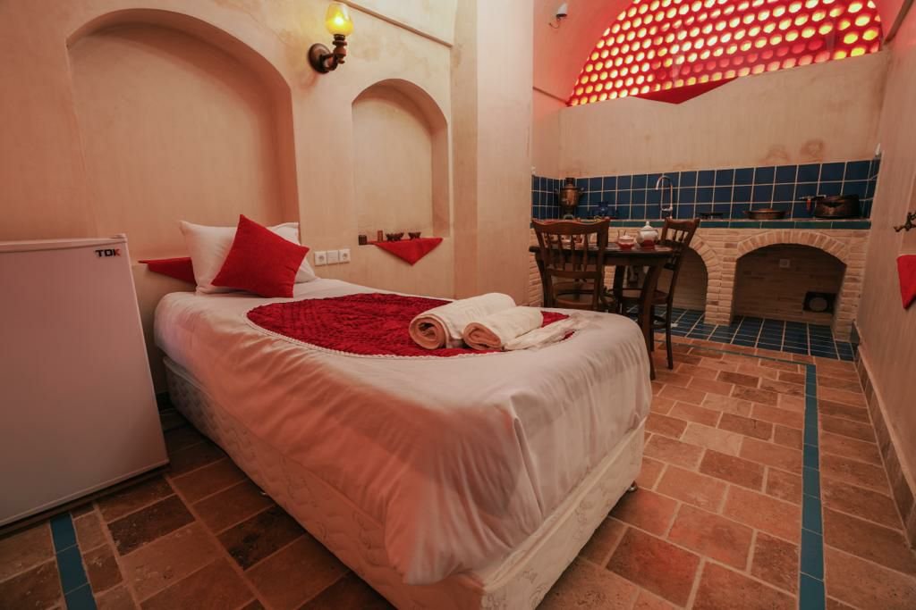 آقایی - واحد چهارتخته سرداب