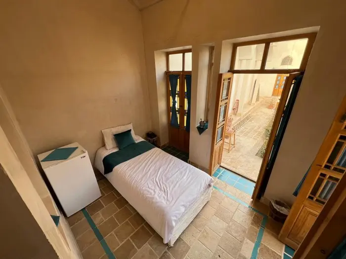 اقامتگاه سنتی آقایی - واحد یک تخته