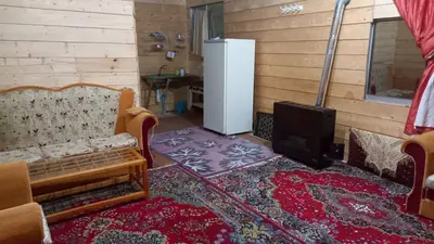 کلبه یک خوابه جنگلی رژه