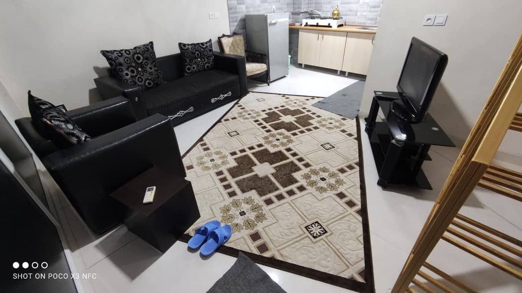 سوئیت فلت جنگلی رز