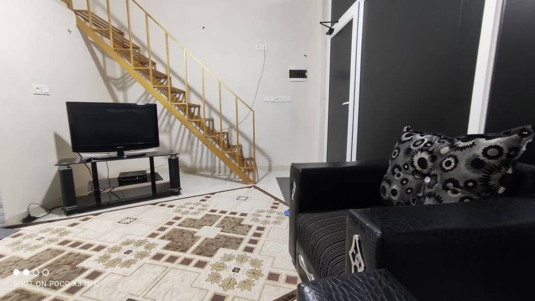 سوئیت فلت جنگلی رز