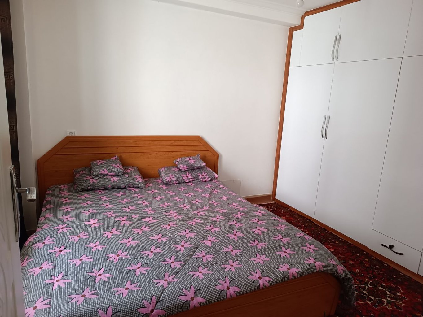 یک خوابه یاس 99