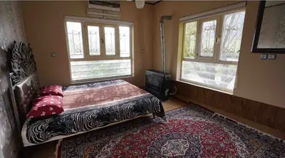 ویلا دوخوابه جنگلی استخردار آبگرم کاج 1