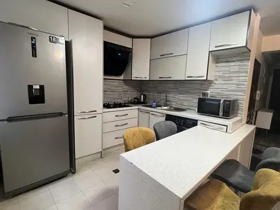 آپارتمان دوخوابه فرشته ۵