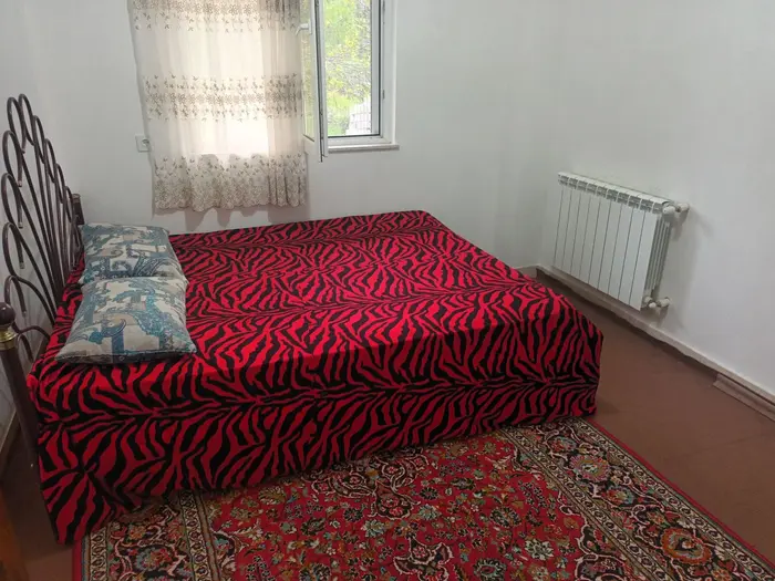 ویلا دوخوابه علیاری - اتاق خواب با تخت دونفره 