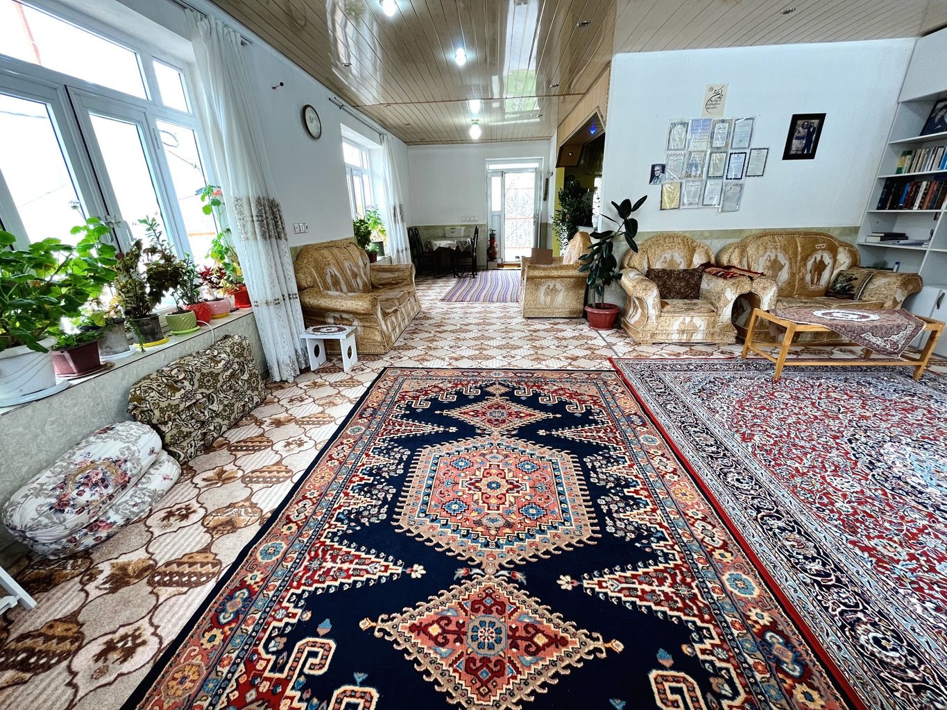 یک خوابه تراس شمعدونی ها